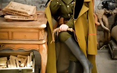 晚上偷偷看哔哩哔哩